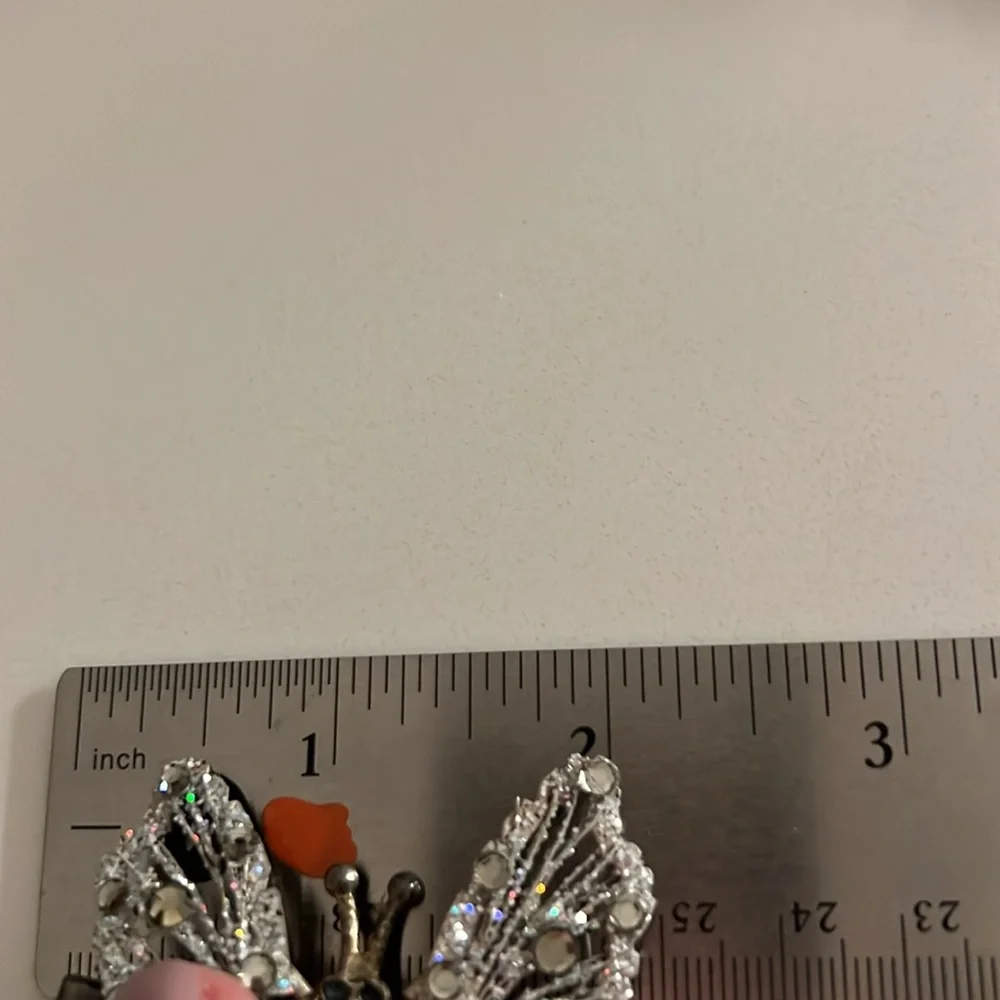 HAIR CLIP Sparkling Butterfly with moving wings and rhinestones
